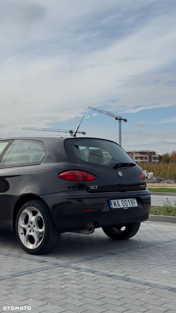 Alfa Romeo 147 - 10