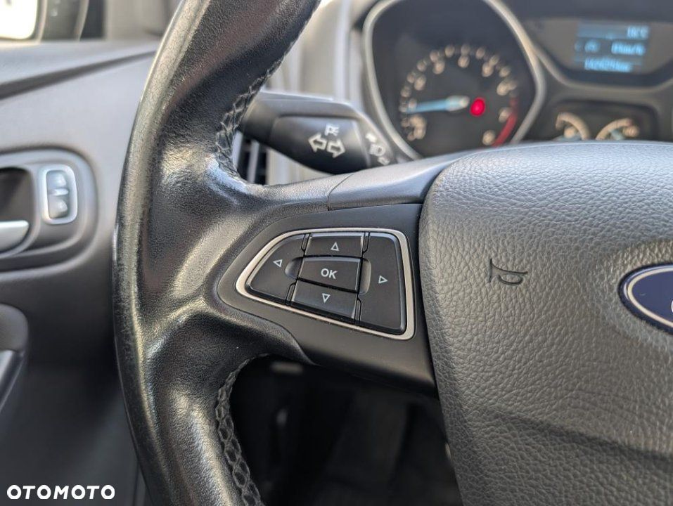 Ford Focus - 8