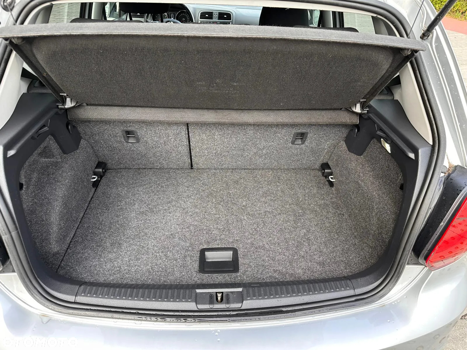 Volkswagen Polo 1.2 TSI Blue Motion Technology Black/Silver Edition - 16