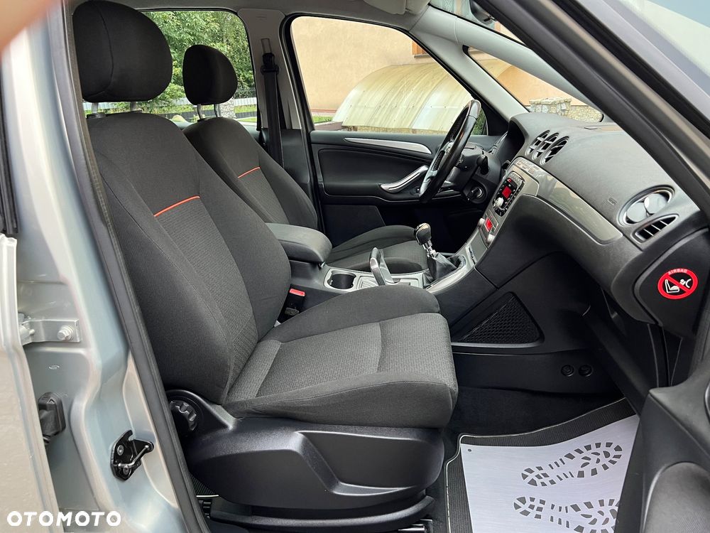 Ford S-Max 2.0 TDCi Titanium - 24