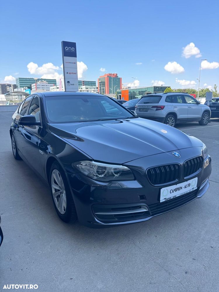 BMW Seria 5 518d Aut. Luxury Line - 4