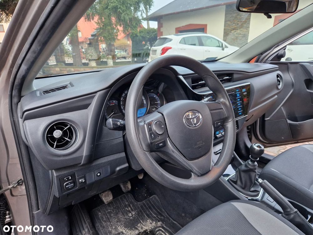 Toyota Auris 1.6 Active - 19
