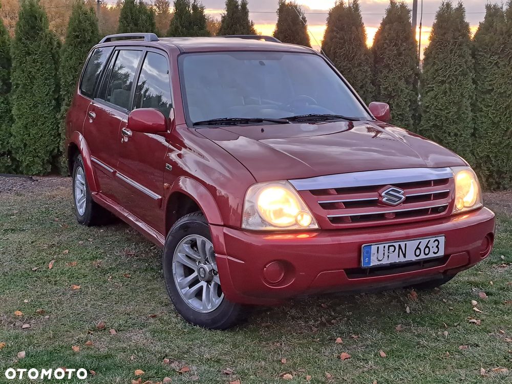 Suzuki XL7 - 2