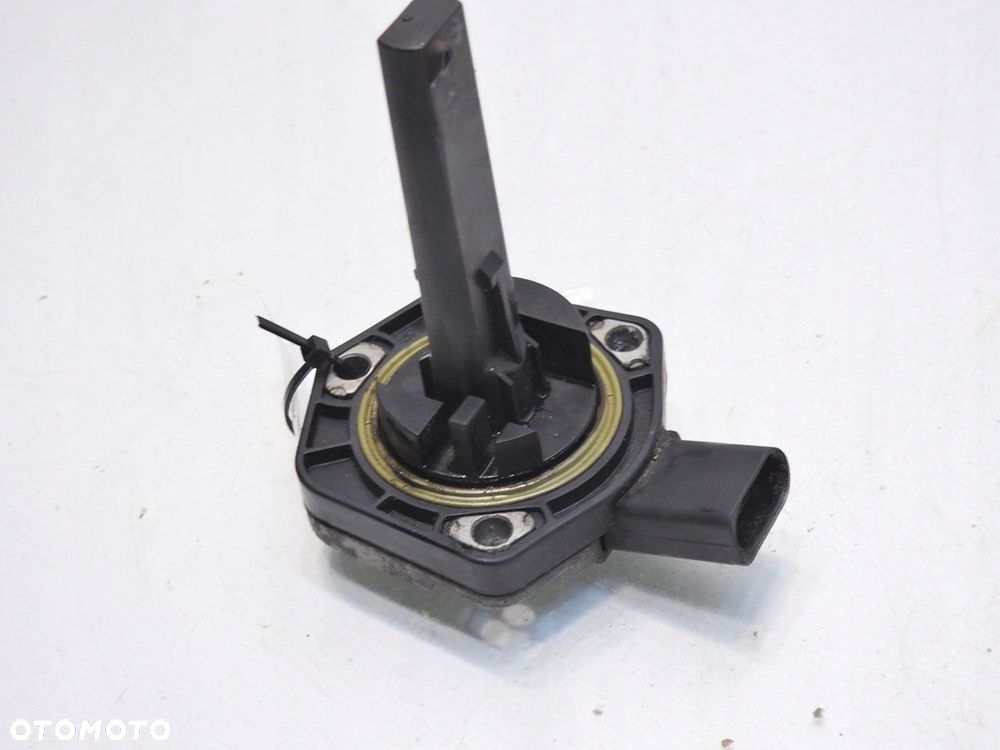 CZUJNIK POZIOMU OLEJU AUDI A6 C6 2.0 TFSI - 6