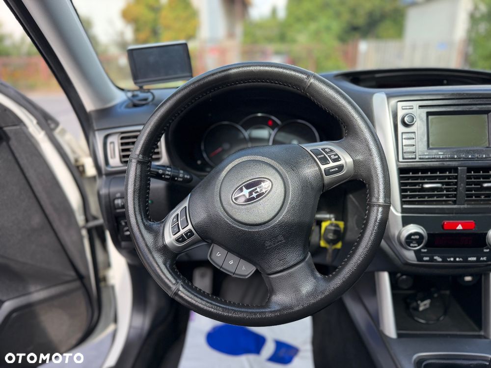 Subaru Forester 2.0X Exclusive - 15