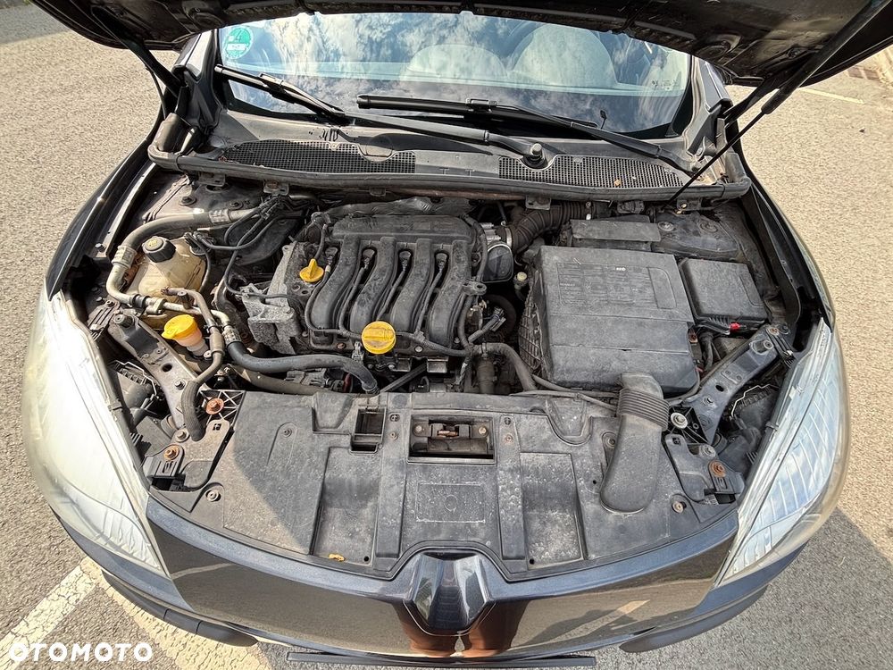 Renault Megane 1.6 16V Dynamique - 10