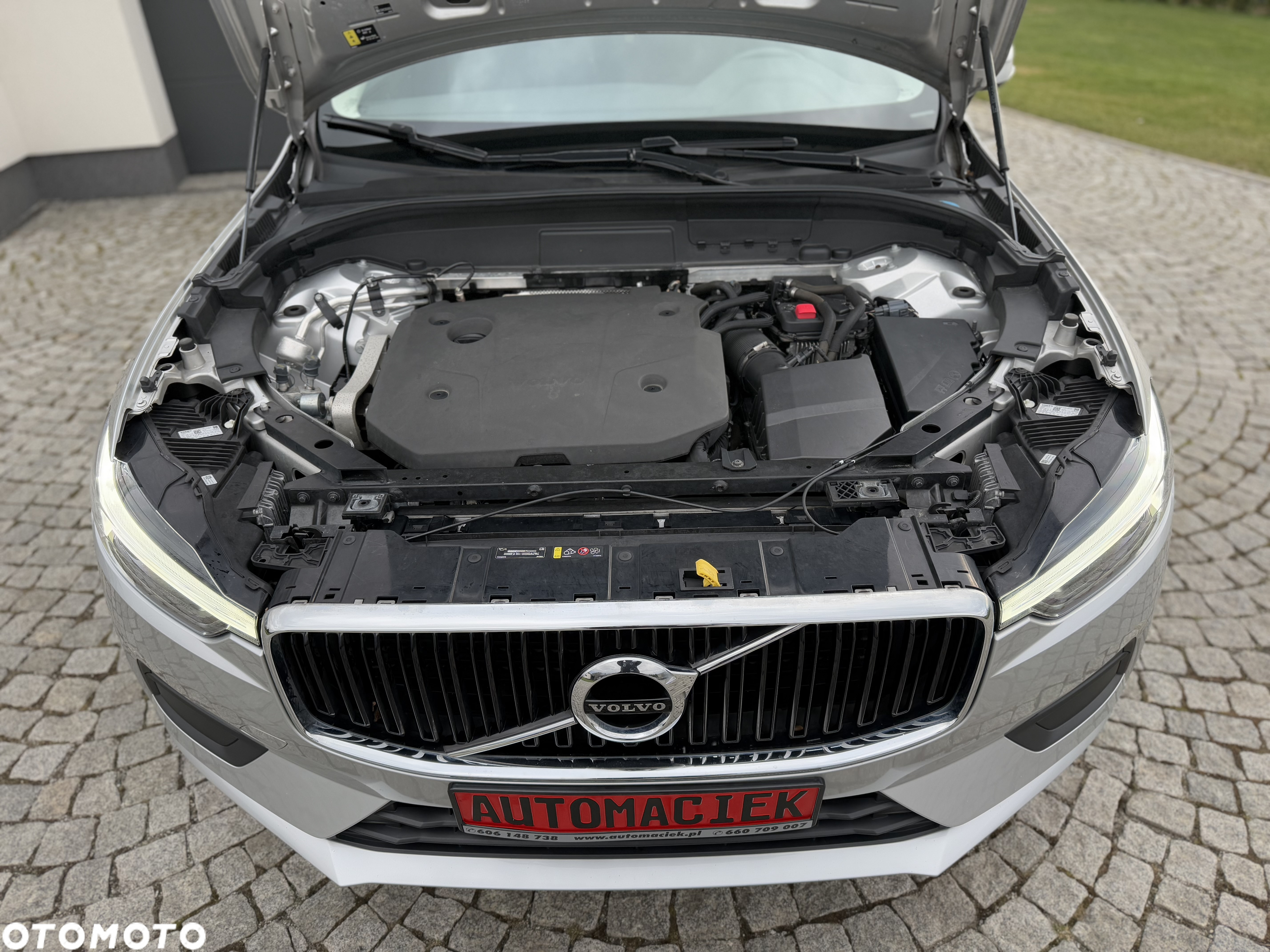Volvo XC 60 B4 D Geartronic Momentum Pro - 32