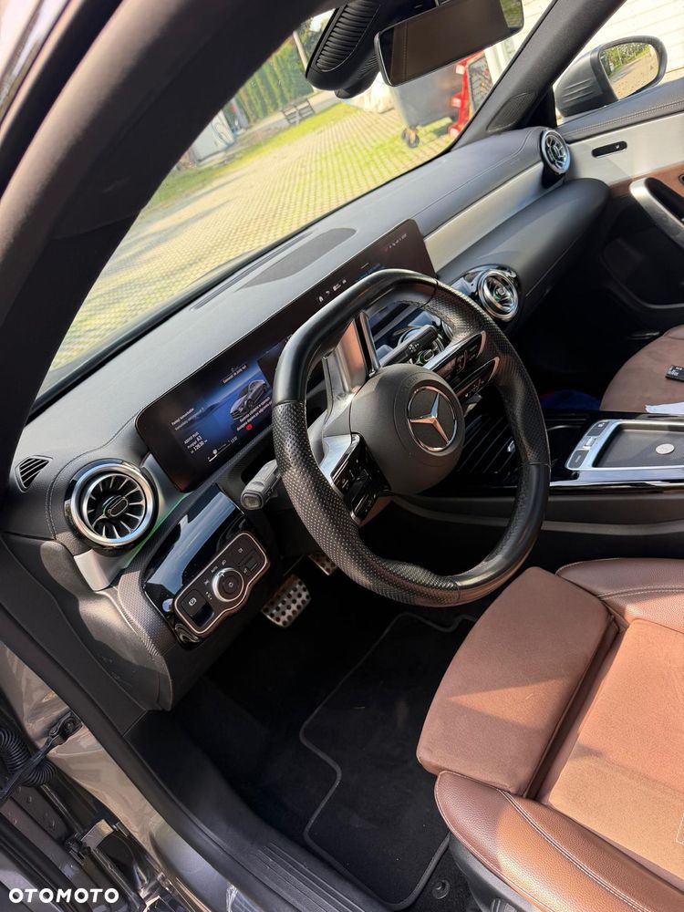Mercedes-Benz CLA 250 E AMG Line 8G-DCT - 6