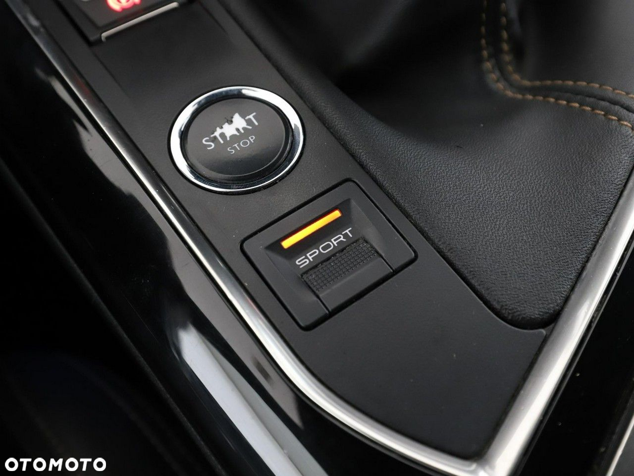Peugeot 3008 PureTech 130 Stop & Start GPF Allure Pack - 32