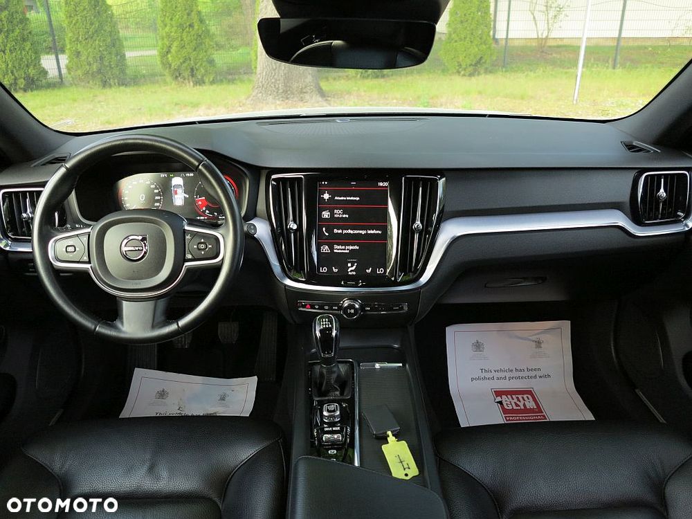 Volvo V60 D3 Momentum - 10