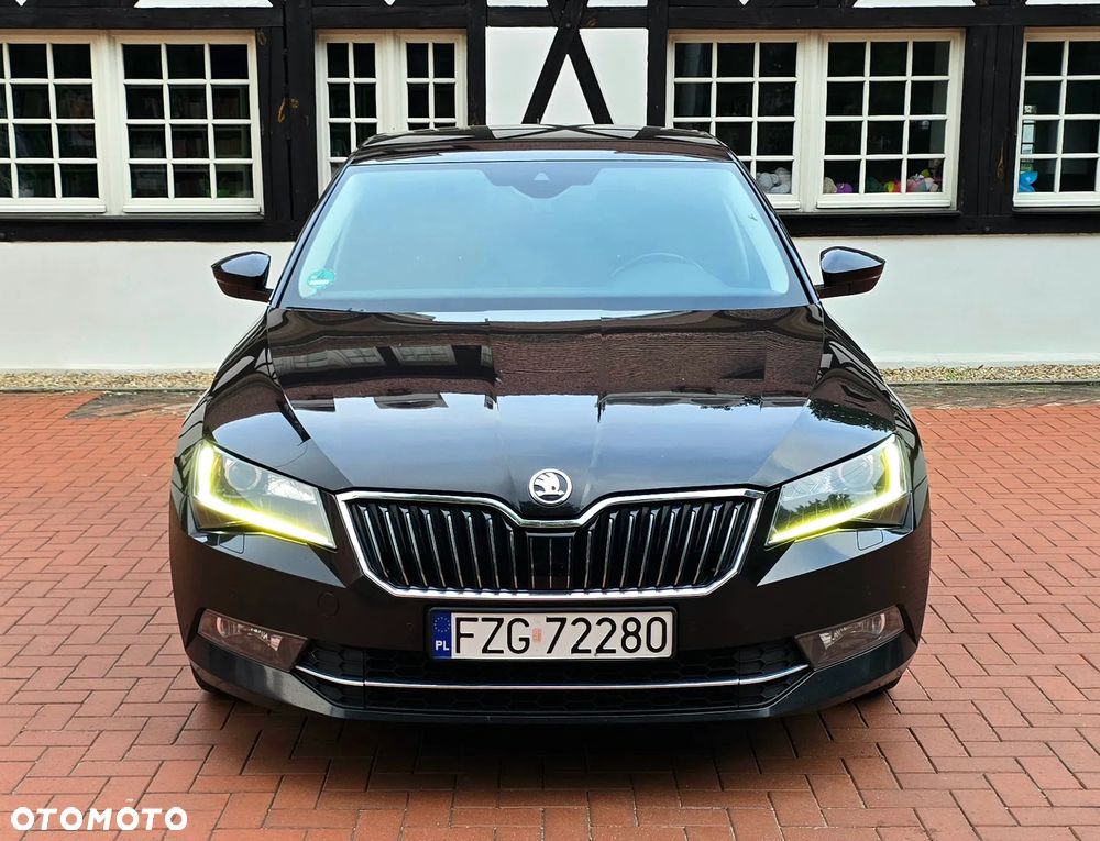 Skoda Superb 2.0 TDI Active DSG - 2