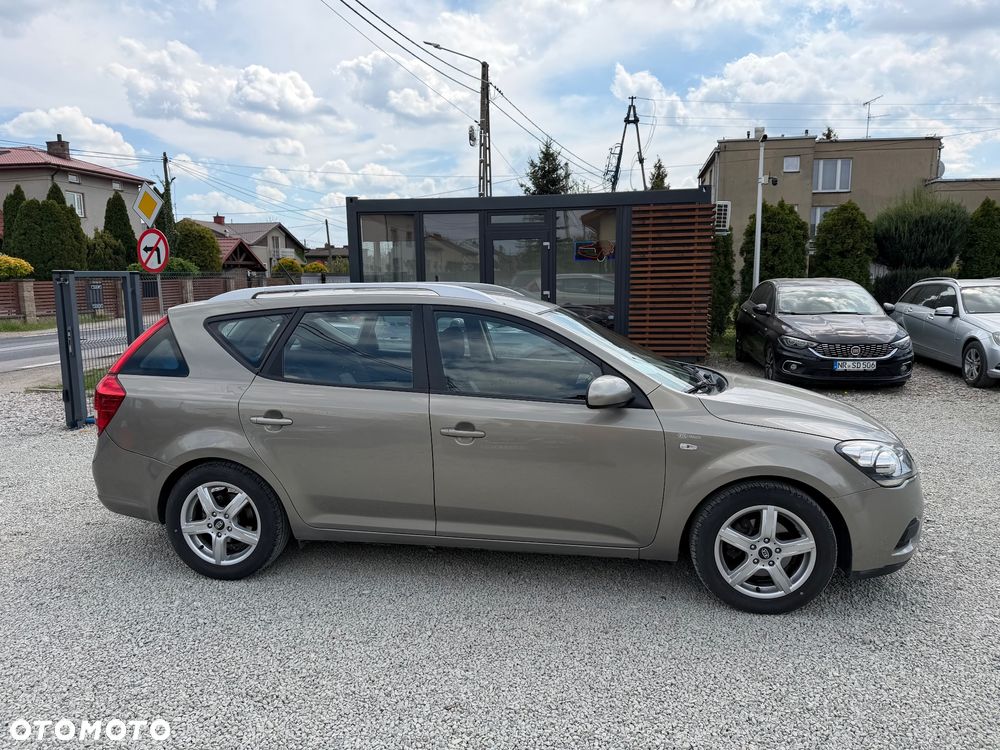 Kia Ceed 1.4 CVVT Attract - 8