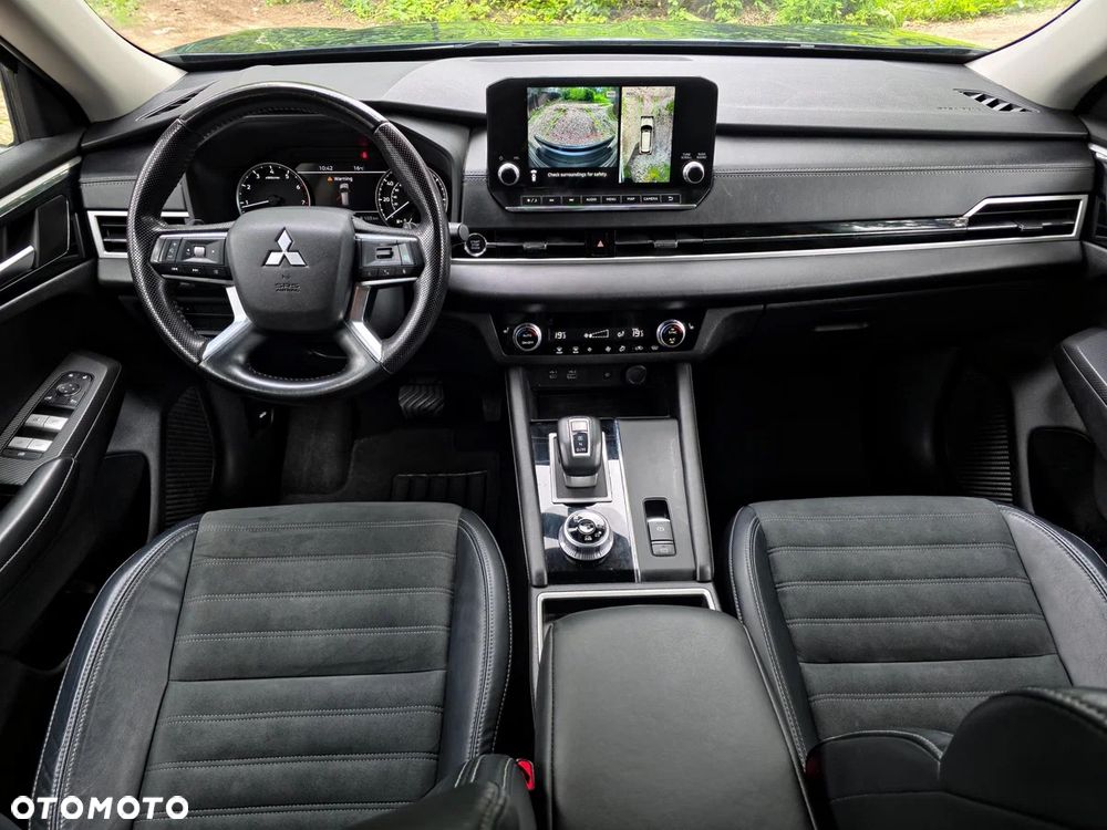 Mitsubishi Outlander - 17
