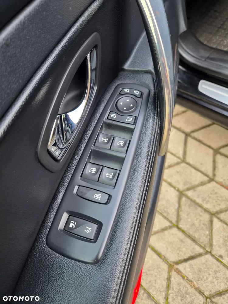 Renault Latitude - 23