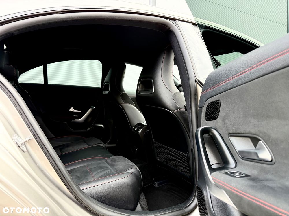 Mercedes-Benz CLA 180 d 7G-DCT AMG Line - 29