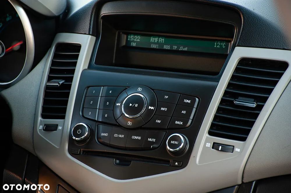 Chevrolet Cruze 1.6 - 20