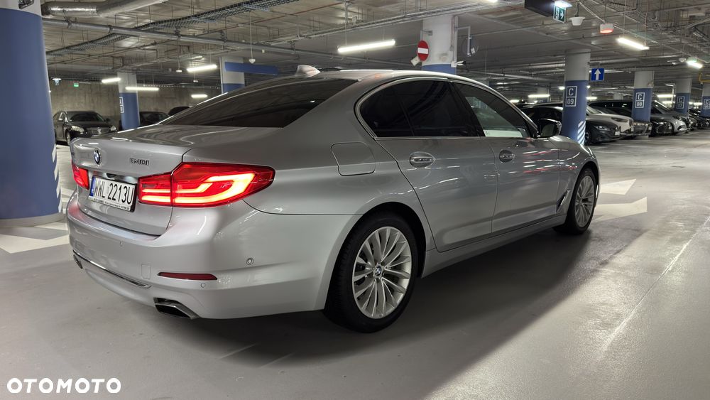 BMW Seria 5 540i xDrive Luxury Line - 6