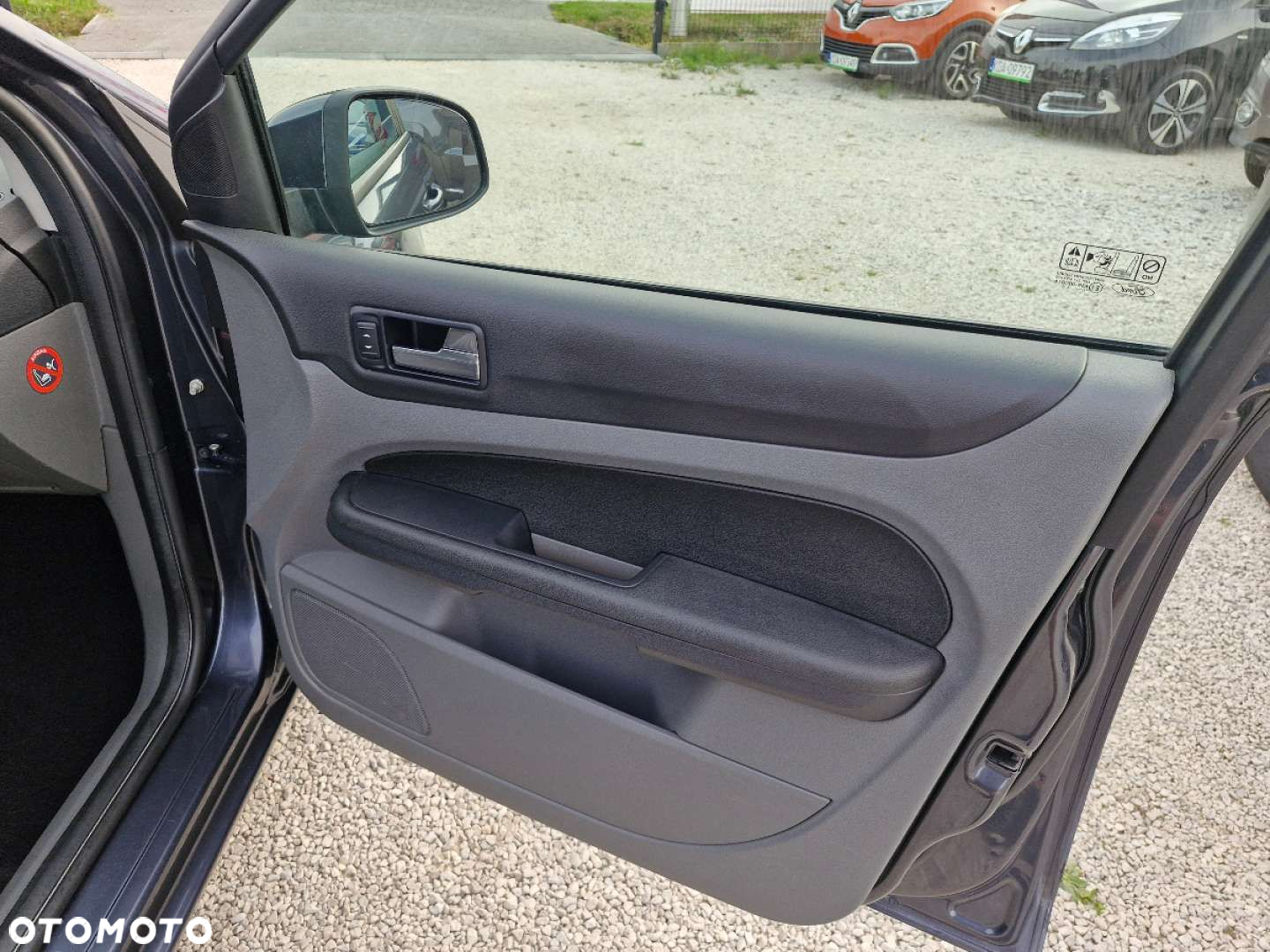 Ford Focus - 22
