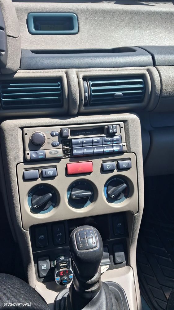 Land Rover Freelander 2.0 di - 11