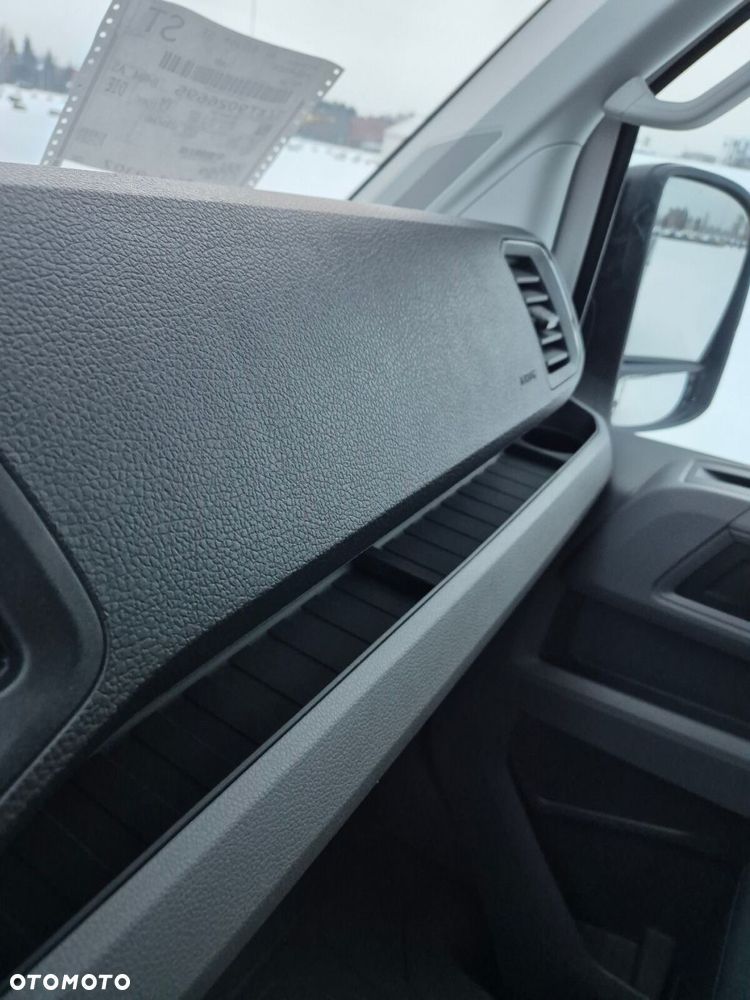 Volkswagen Crafter Skrzyniowy z podwójną kabiną - 31