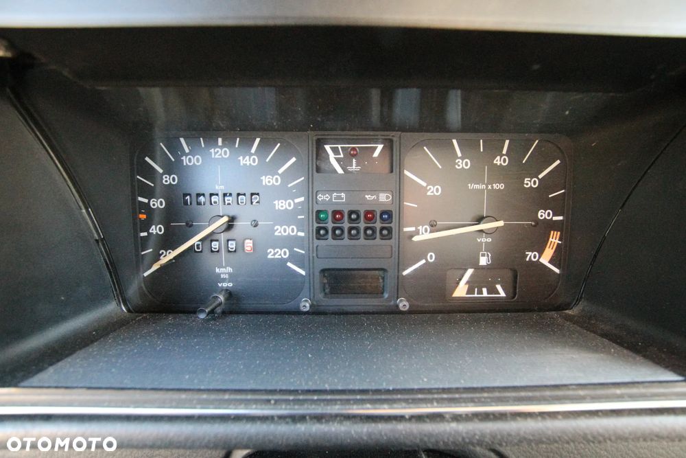 Volkswagen Golf - 12