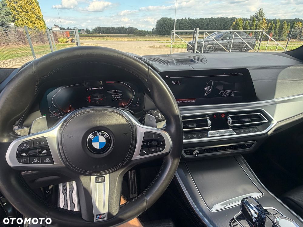 BMW X5 M M50d - 10