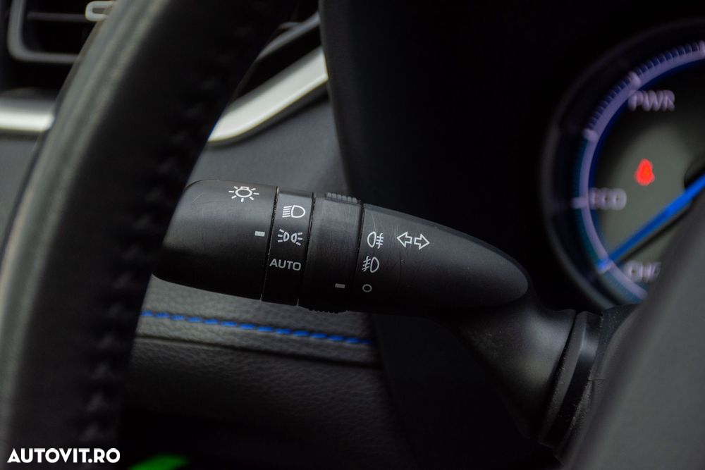 Toyota RAV4 2.5 Hybrid VVT-iE 4x4 Exclusive Bi-Tone - 19