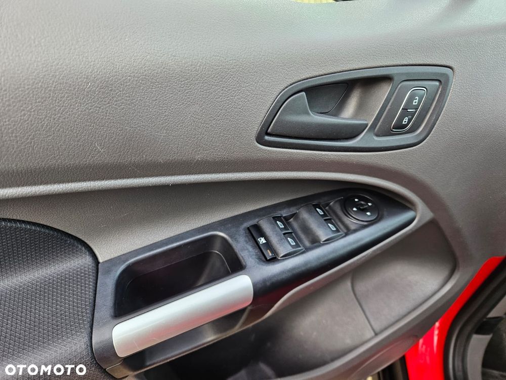 Ford Transit Connect - 10