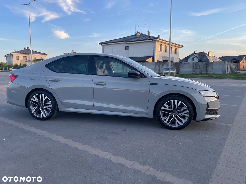 Skoda Octavia 2.0 TDI Sportline DSG - 33