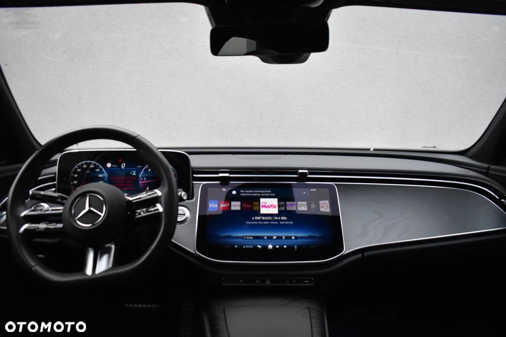 Mercedes-Benz Klasa E 220 d 4-Matic 9G-TRONIC - 16