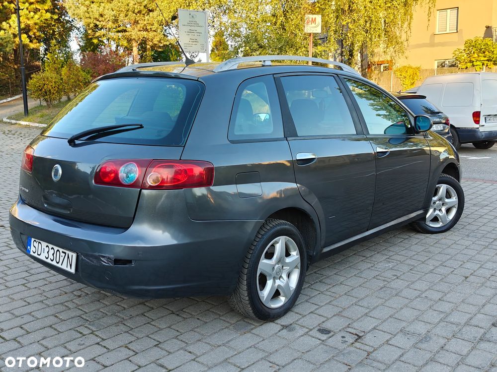 Fiat Croma 1.9 JTD Dynamic - 19
