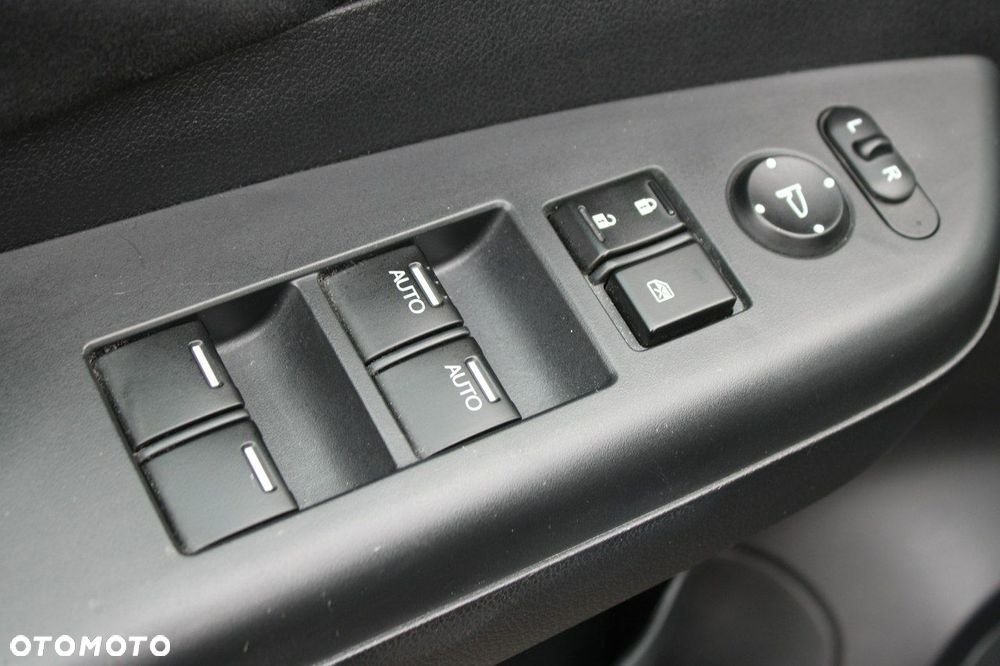 Honda CR-V 2.0 Comfort (Honda Connect+) / (2WD) - 26