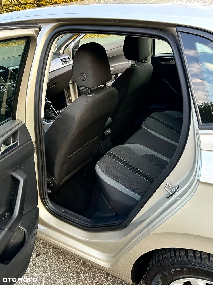 Volkswagen Polo - 15