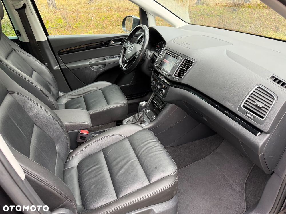 Volkswagen Sharan 2.0 TDI DSG (BlueMotion Technology) Highline - 11