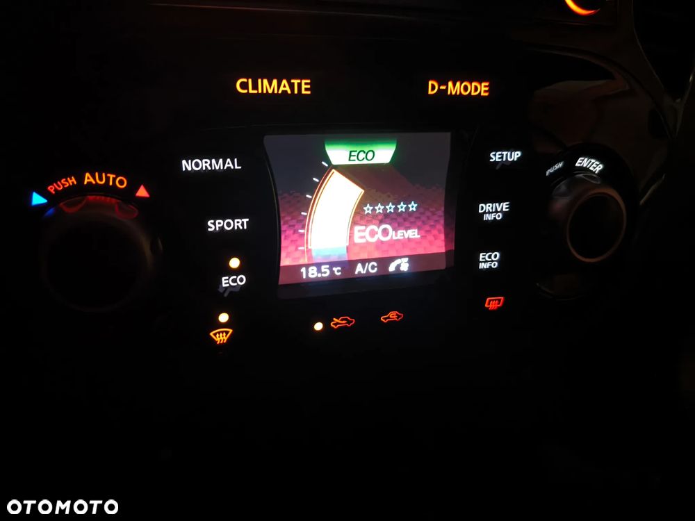 Nissan Juke 1.6 N-Connecta - 12