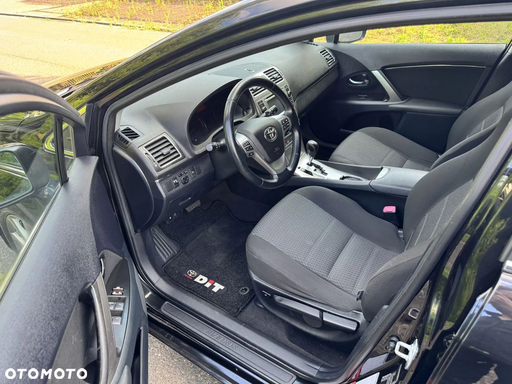 Toyota Avensis 2.2 D-4D Automatik Life - 12