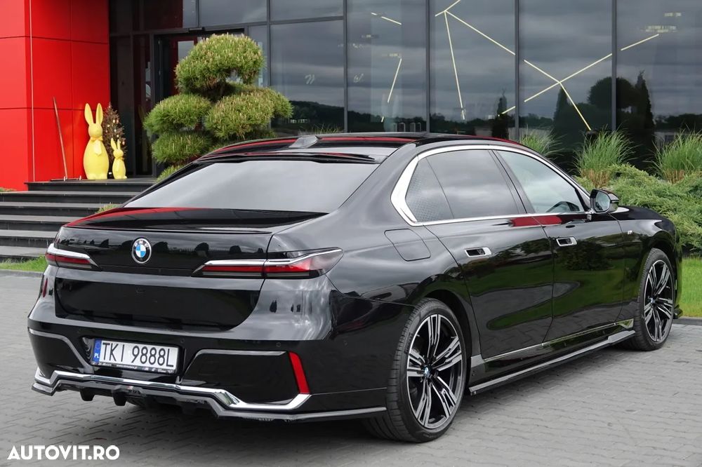 BMW Seria 7 730d xDrive MHEV - 7