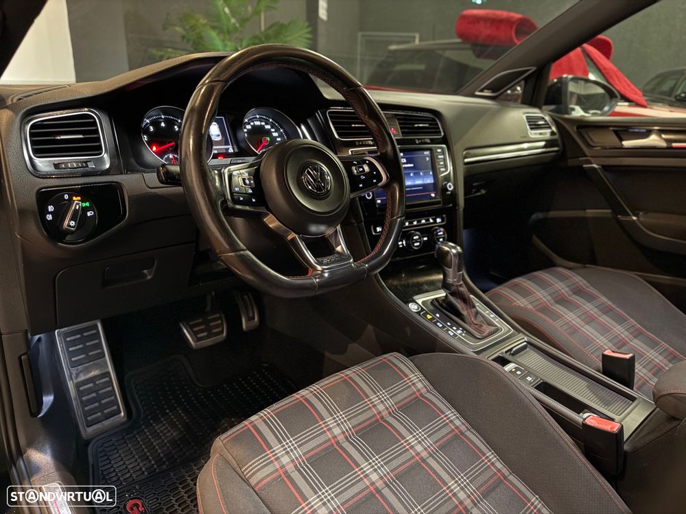 VW Golf GTI Performance BlueMotion DSG - 9