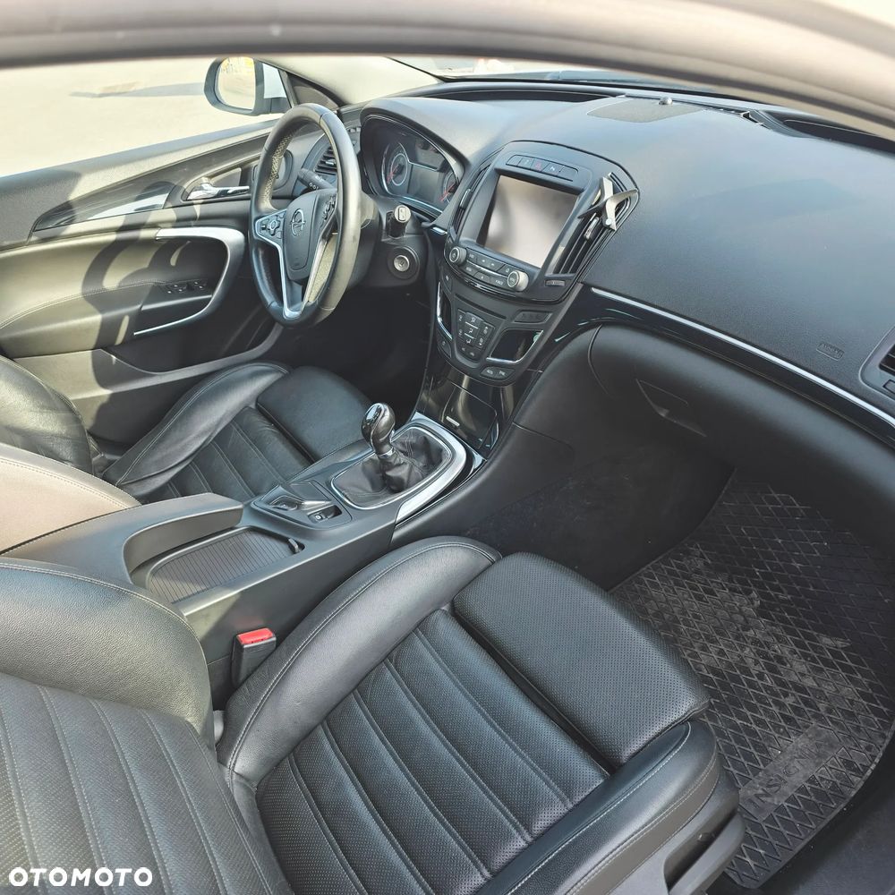 Opel Insignia 1.6 T Cosmo S&S - 9