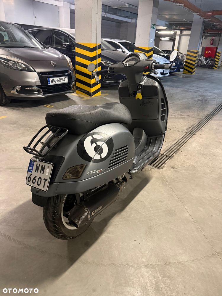 Vespa GTS - 5