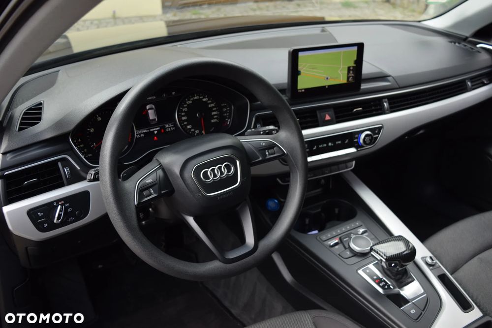 Audi A4 Avant 2.0 TDI S tronic - 15