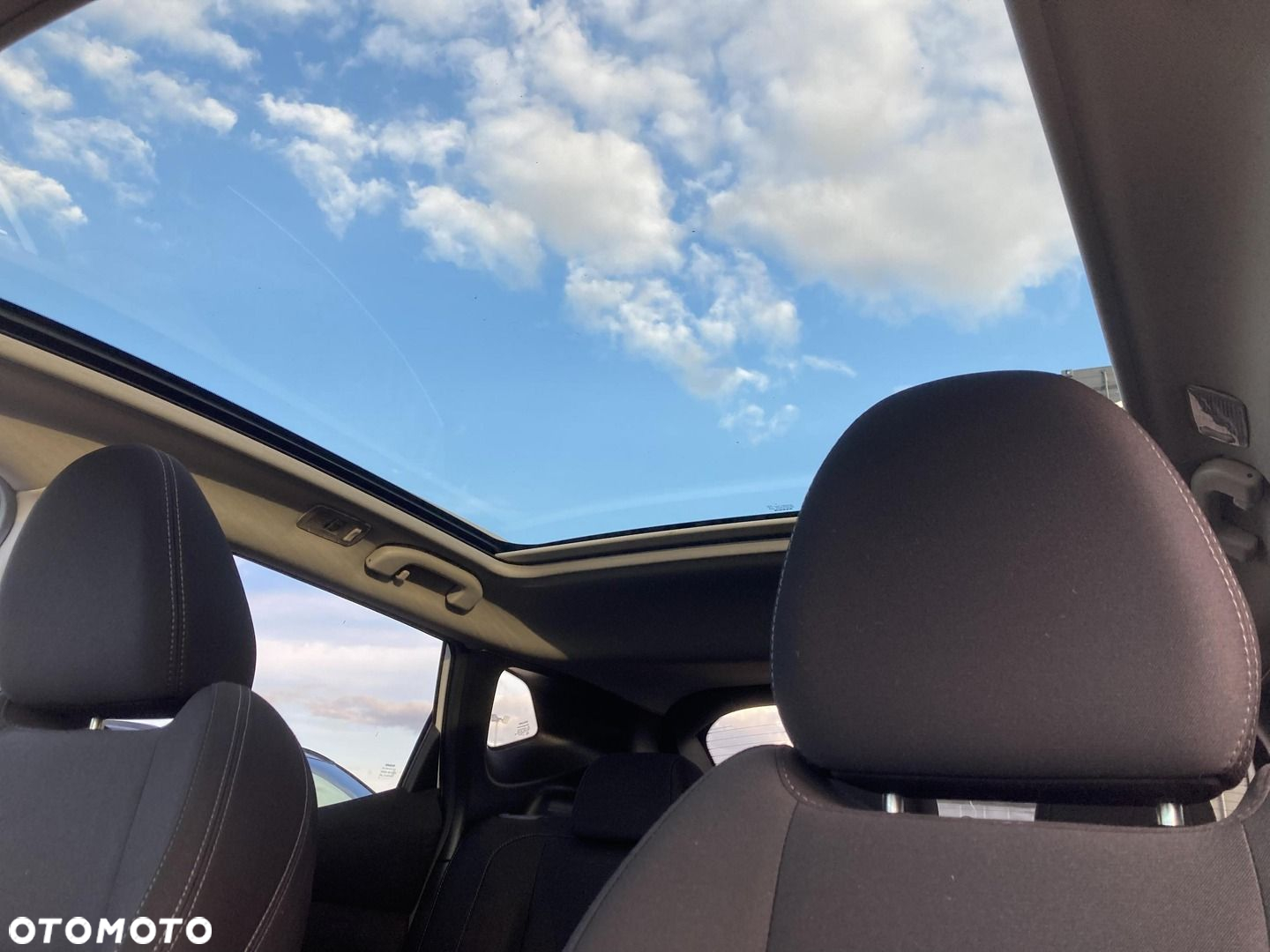 Nissan Qashqai 1.3 DIG-T N-Connecta - 19