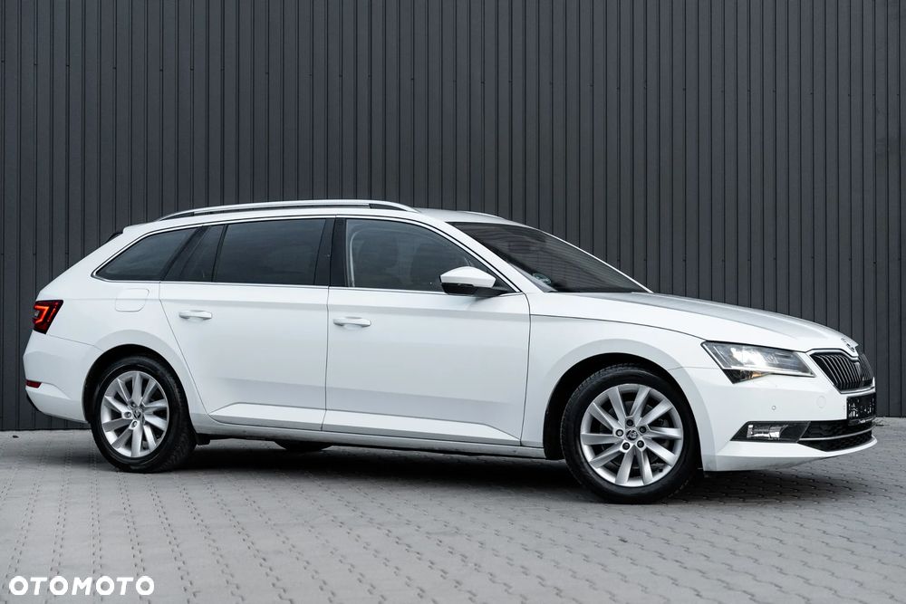 Skoda Superb 2.0 TDI Style - 4