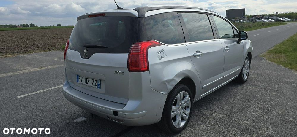 Peugeot 5008 - 9