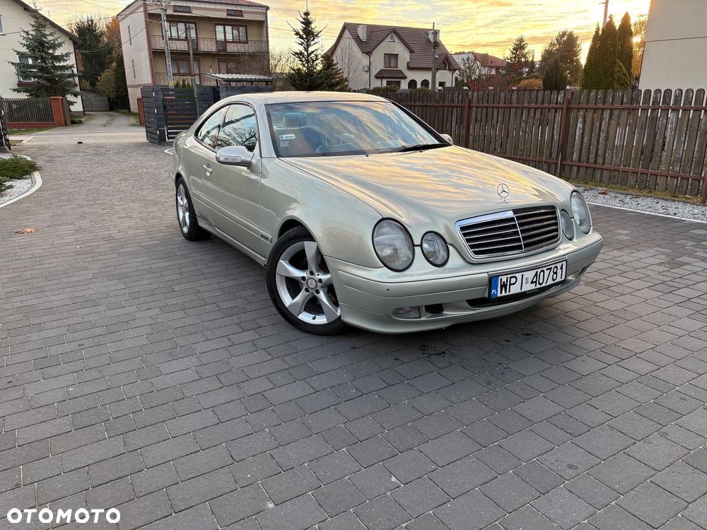 Mercedes-Benz CLK - 2