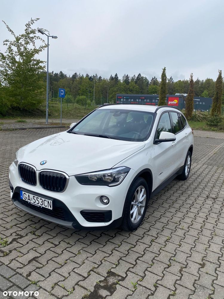 BMW X1 sDrive18i - 1