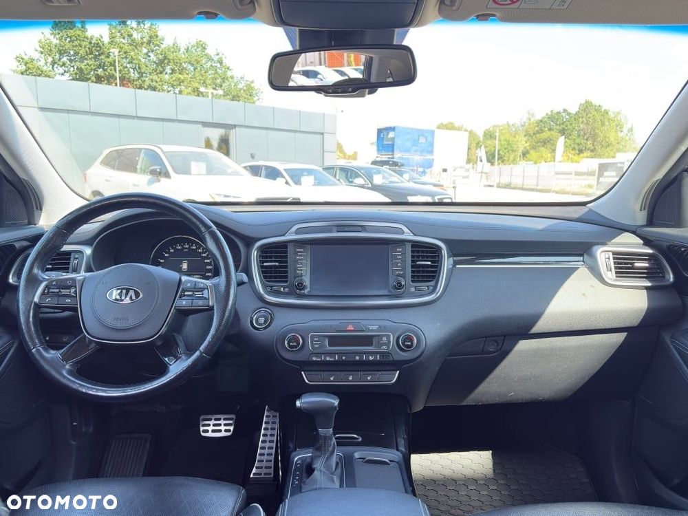 Kia Sorento - 12