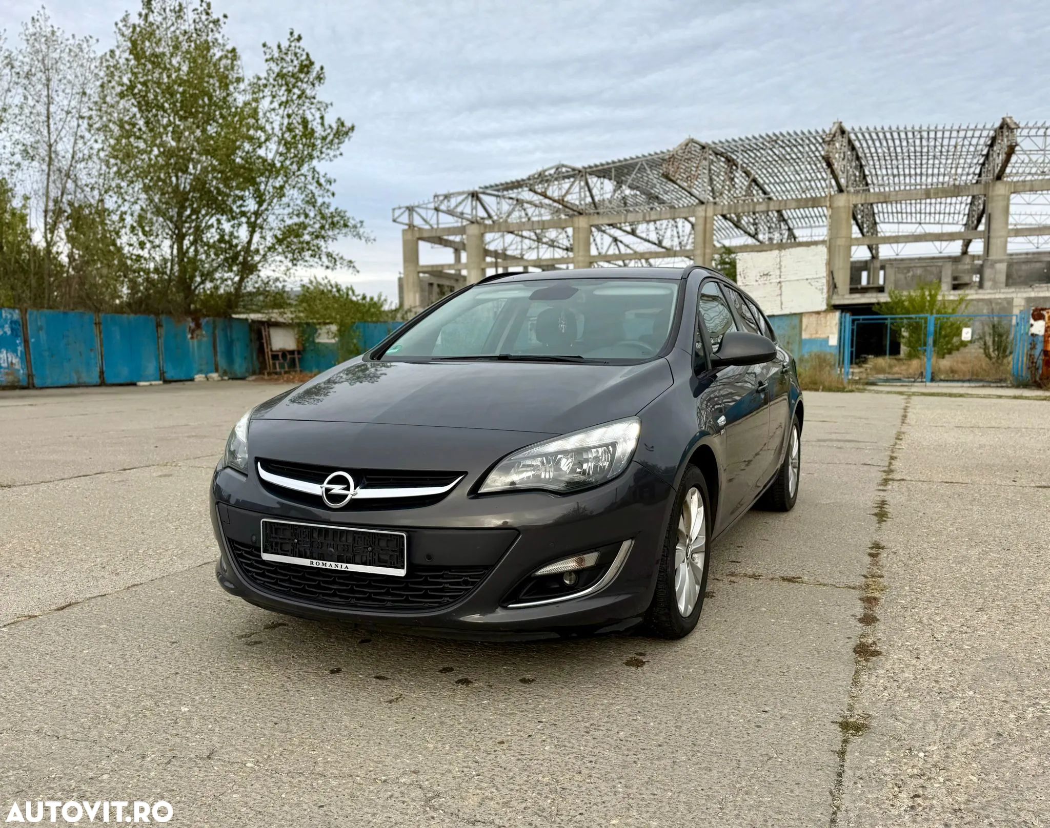 Opel Astra 1.7 CDTI DPF Sports Tourer Active - 1