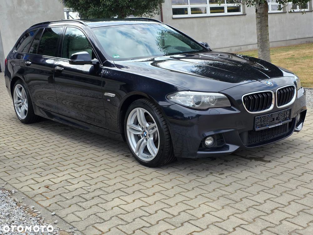 BMW Seria 5 530d xDrive Touring - 3