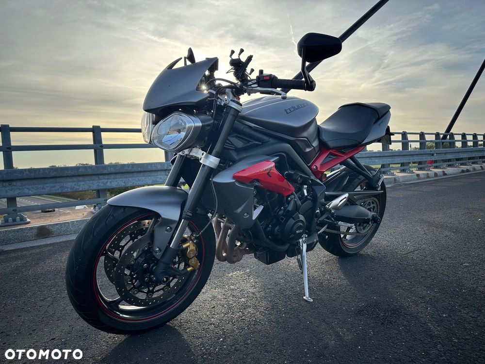 Triumph Street Triple - 2